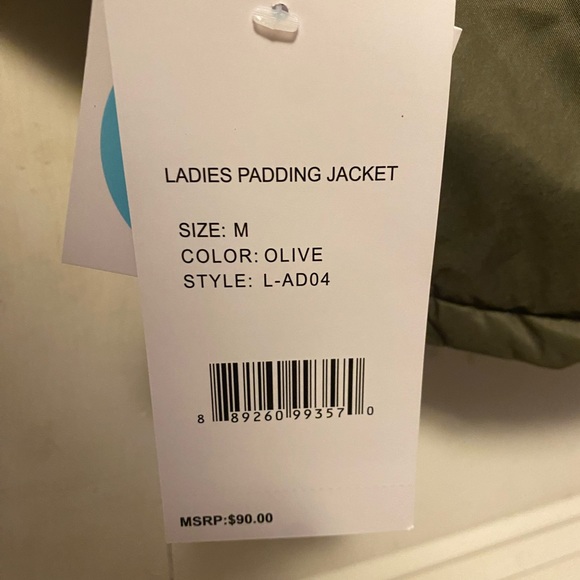 Olive green jacket with fur hood - Picture 3 of 6